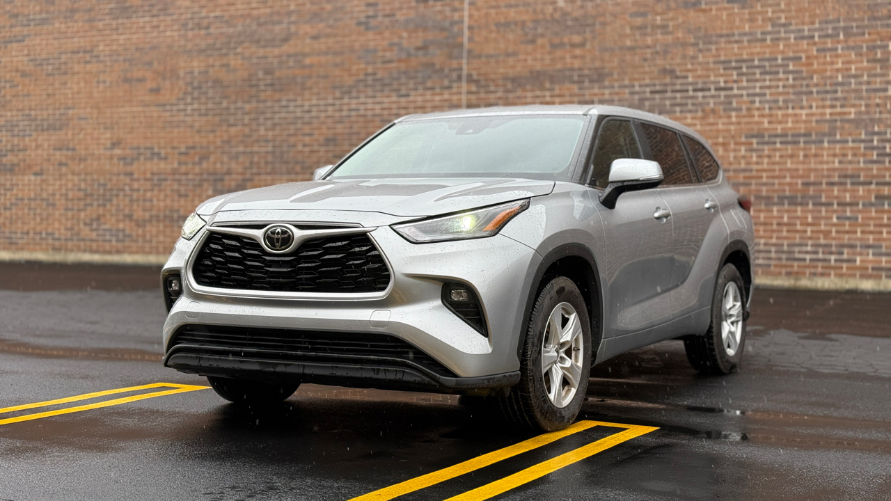 Toyota Highlander XLE 2025