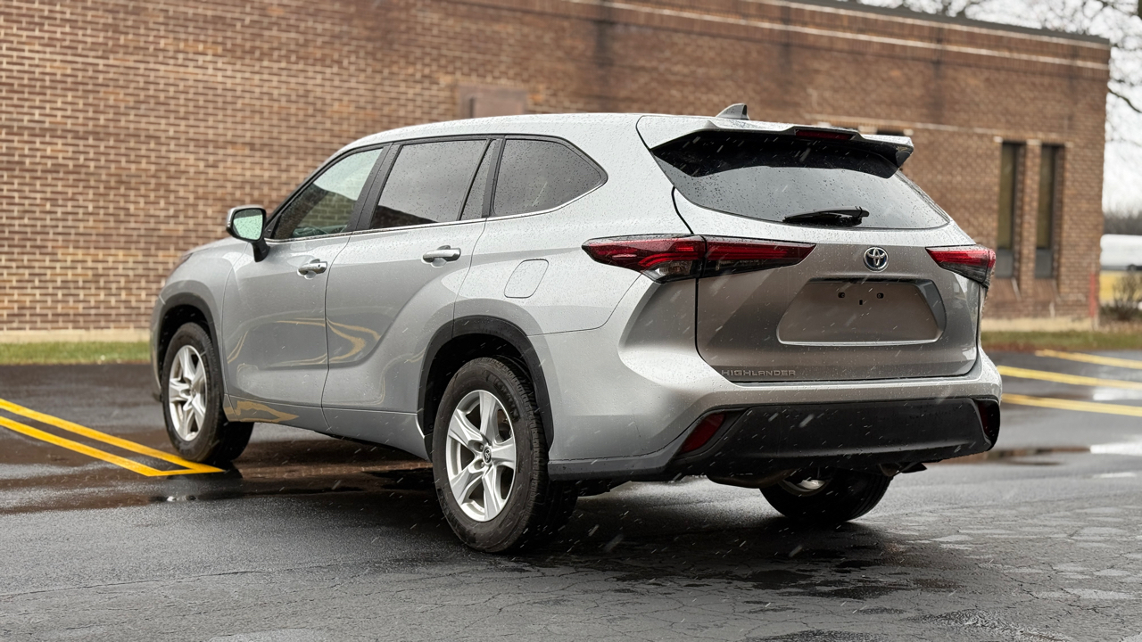 Toyota Highlander XLE 2025