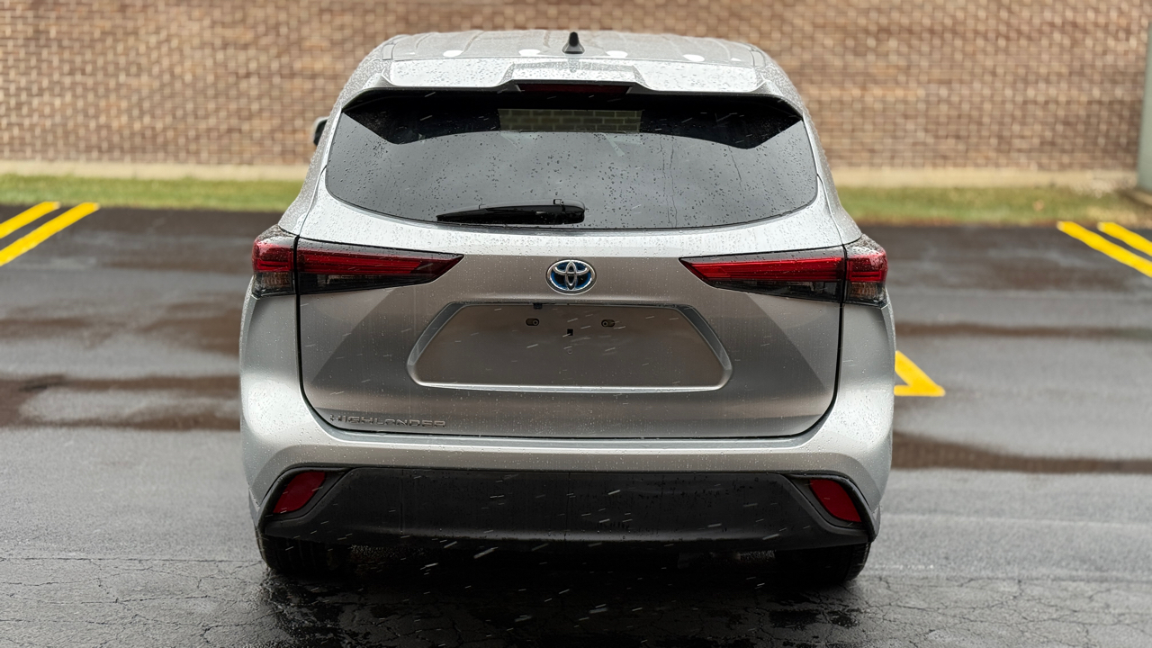 Toyota Highlander XLE 2025