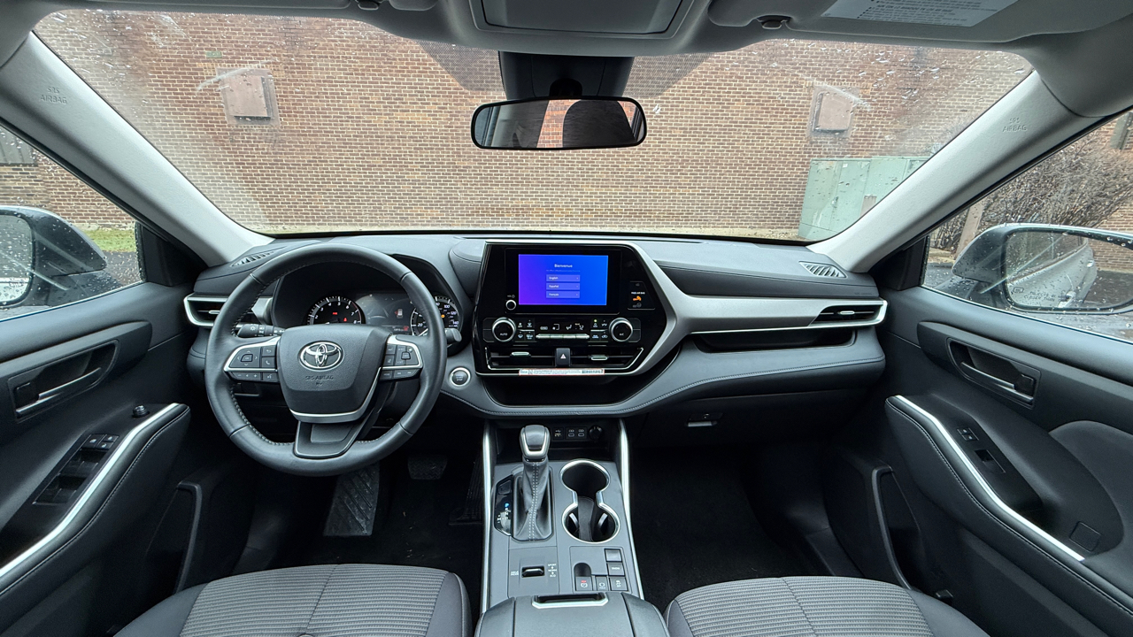 Toyota Highlander XLE 2025