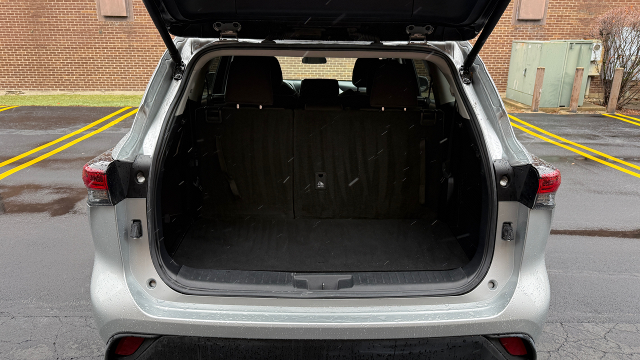 Toyota Highlander XLE 2025