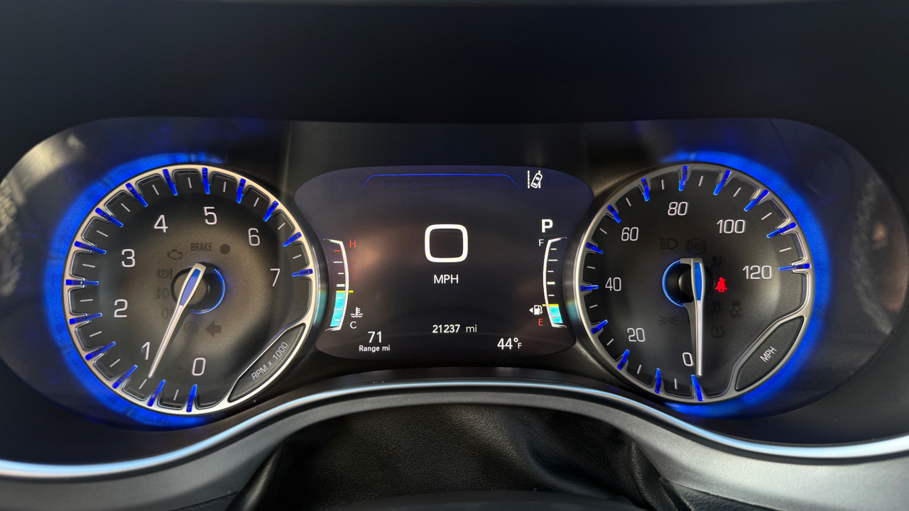 Chrysler Pacifica Limited 2025