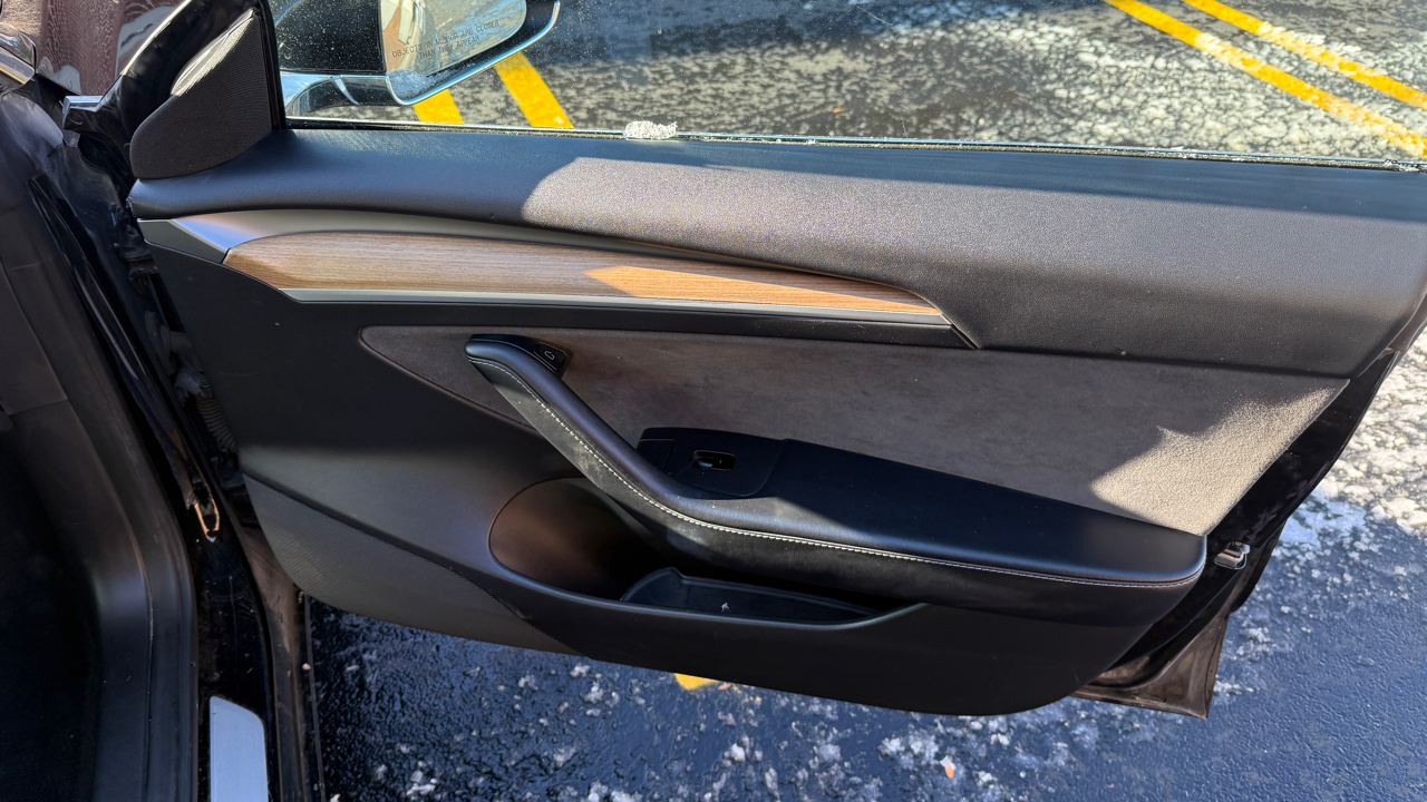 Tesla Model 3 Long Range 2019