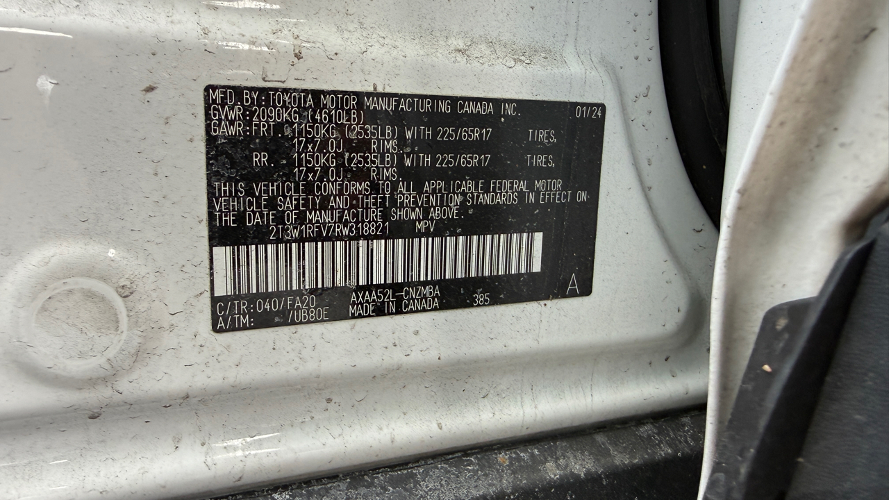 Toyota RAV4 XLE 2024