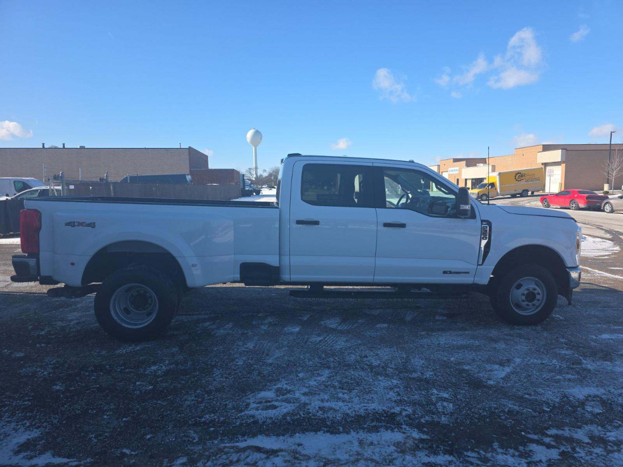 Ford F-350 SD King Ranch Crew Cab Long Bed DRW 4WD 2024