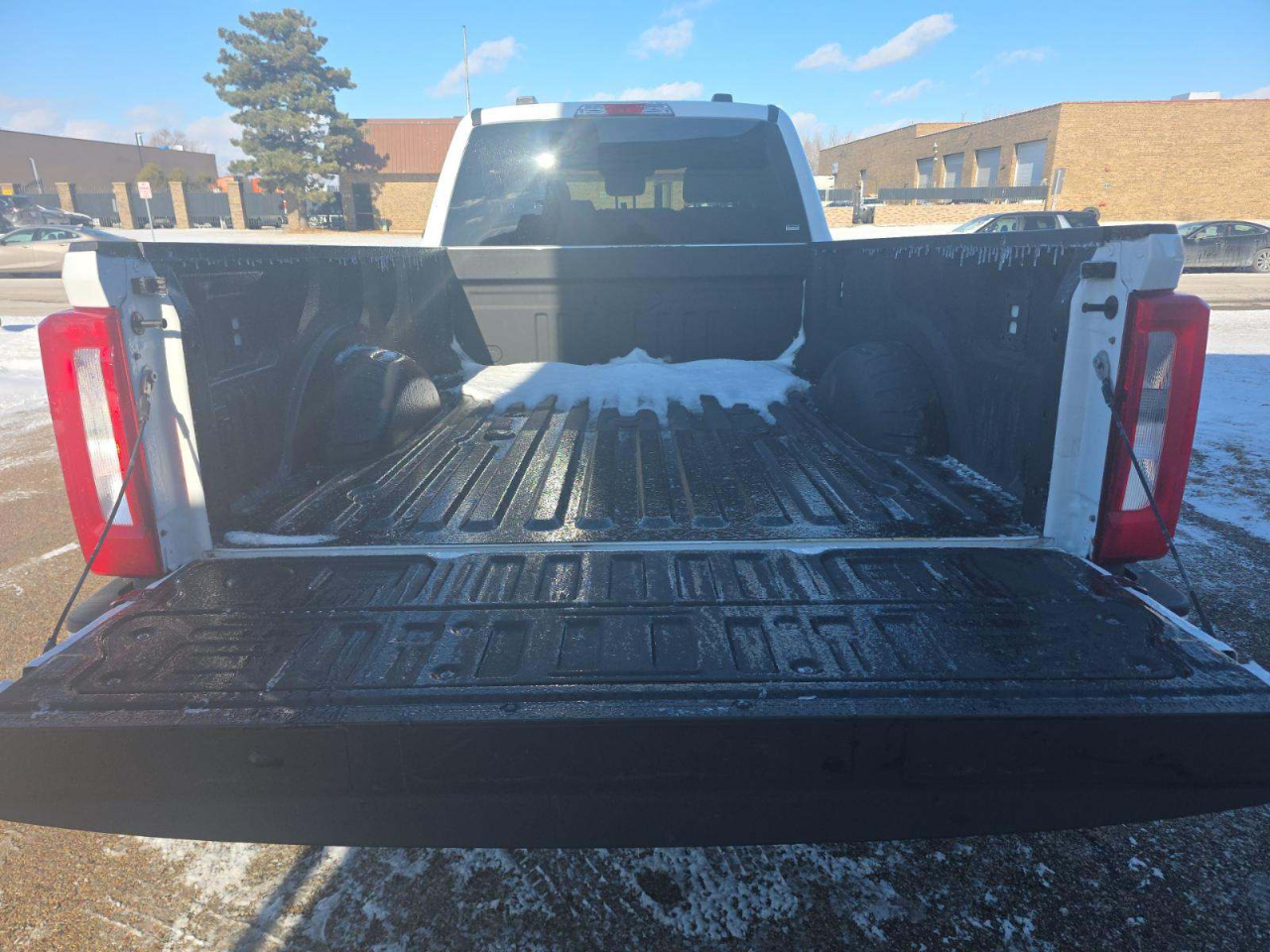 Ford F-350 SD King Ranch Crew Cab Long Bed DRW 4WD 2024