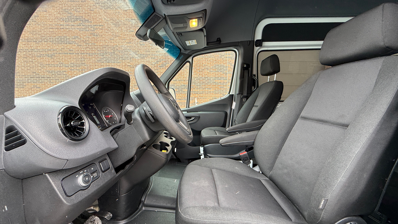 Mercedes-Benz Sprinter 2500 2024