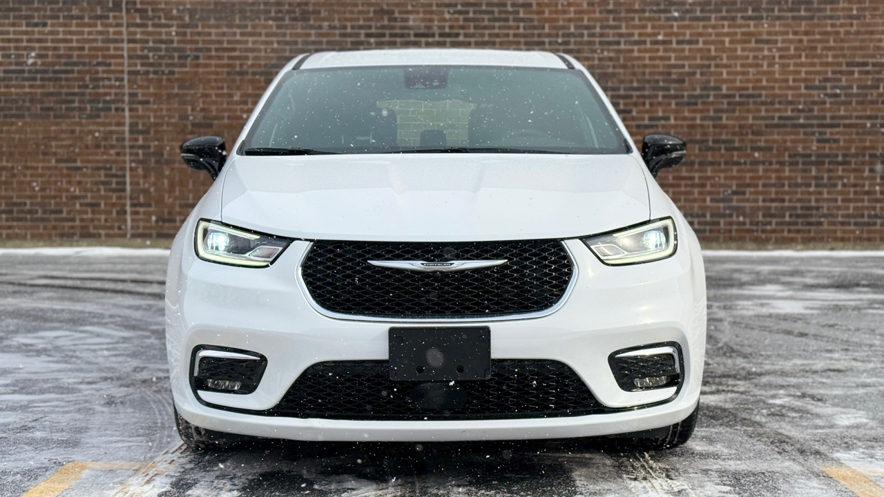 Chrysler Pacifica Select 2026