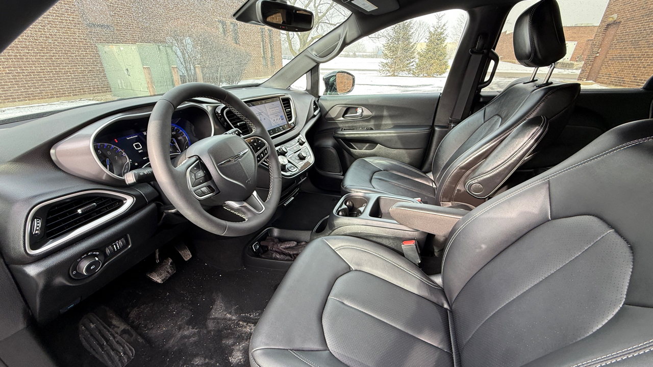 Chrysler Pacifica Select 2026