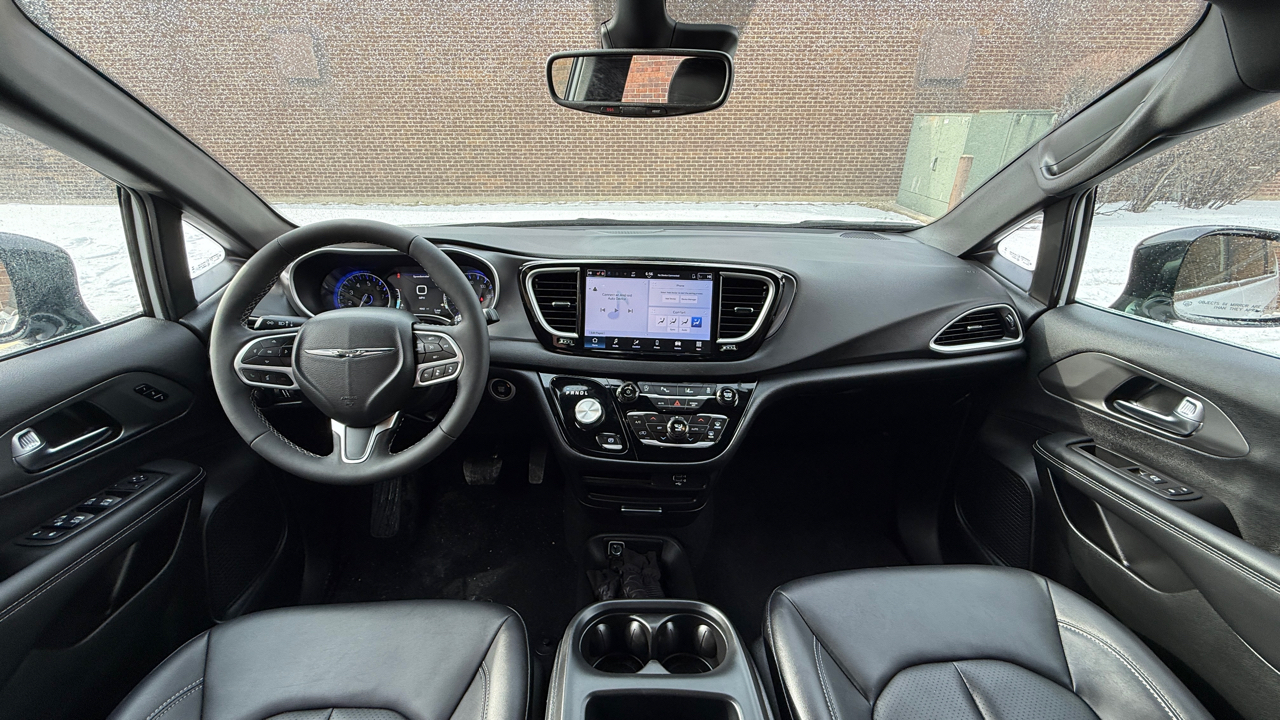 Chrysler Pacifica Select 2026