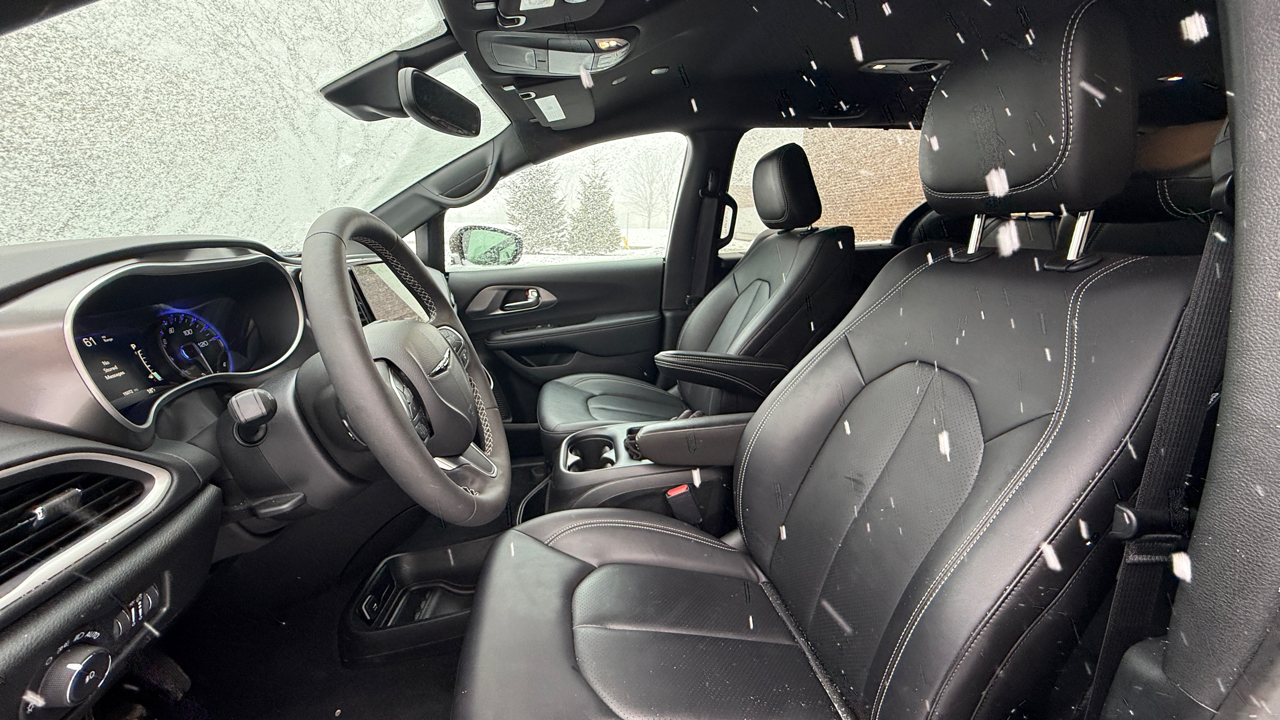 Chrysler Pacifica Select 2026