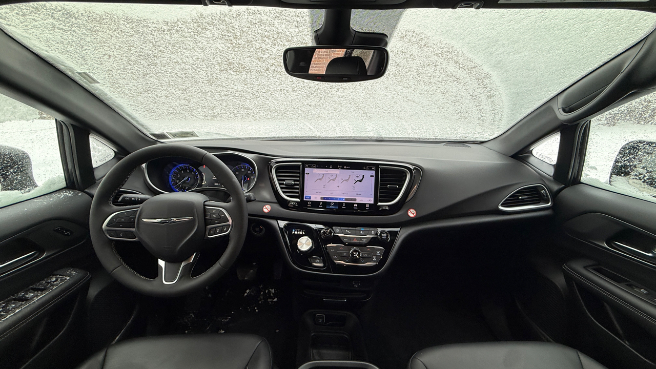 Chrysler Pacifica Select 2026