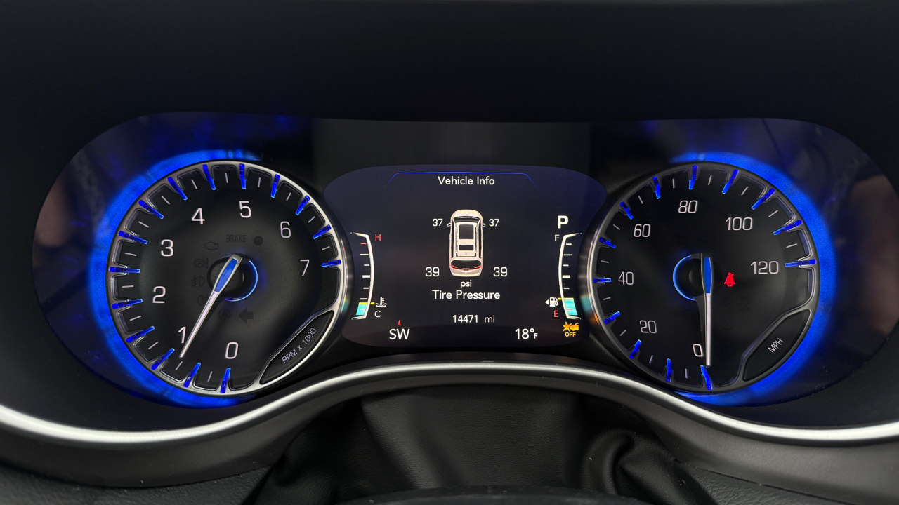 Chrysler Pacifica Select 2025