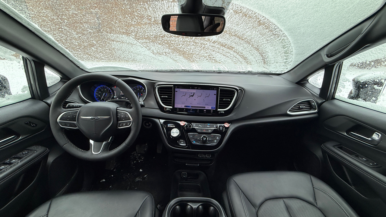 Chrysler Pacifica Select 2025