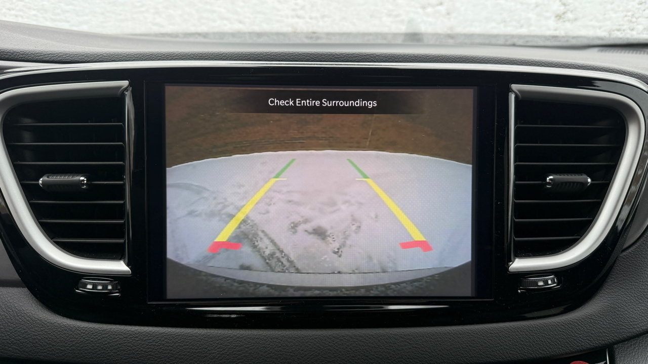 Chrysler Pacifica Select 2025