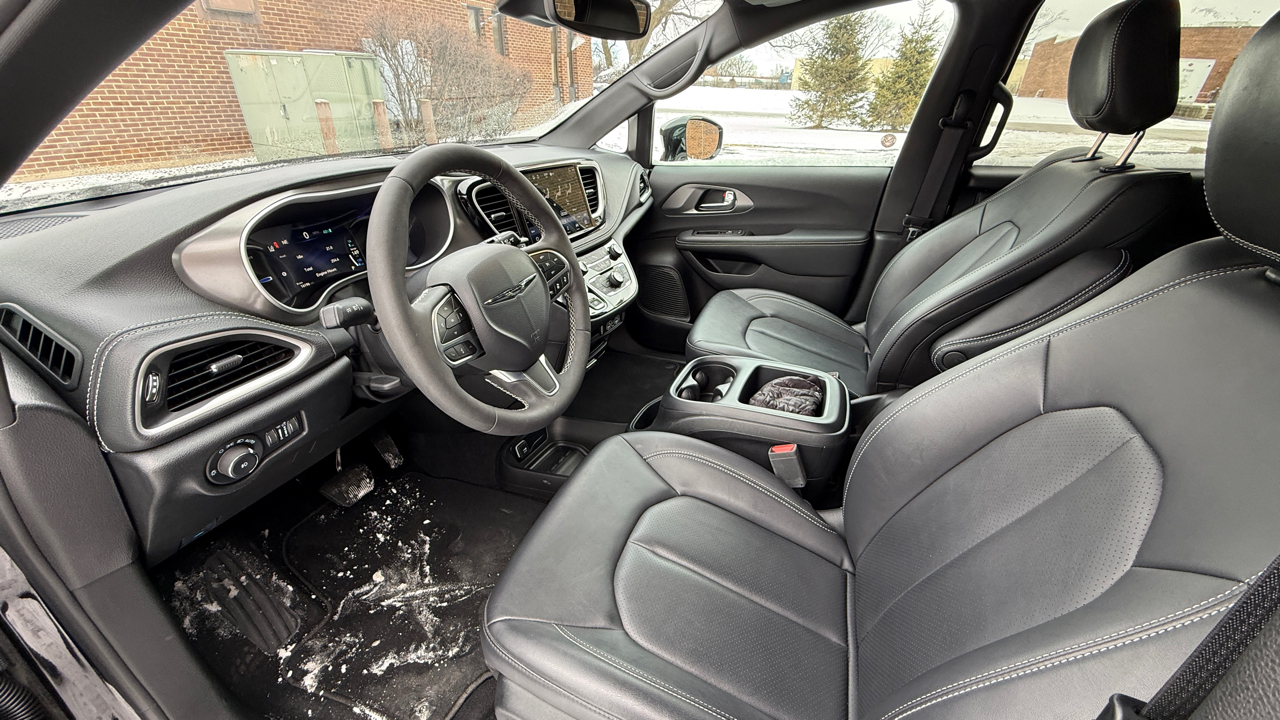 Chrysler Pacifica Hybrid Select 2025