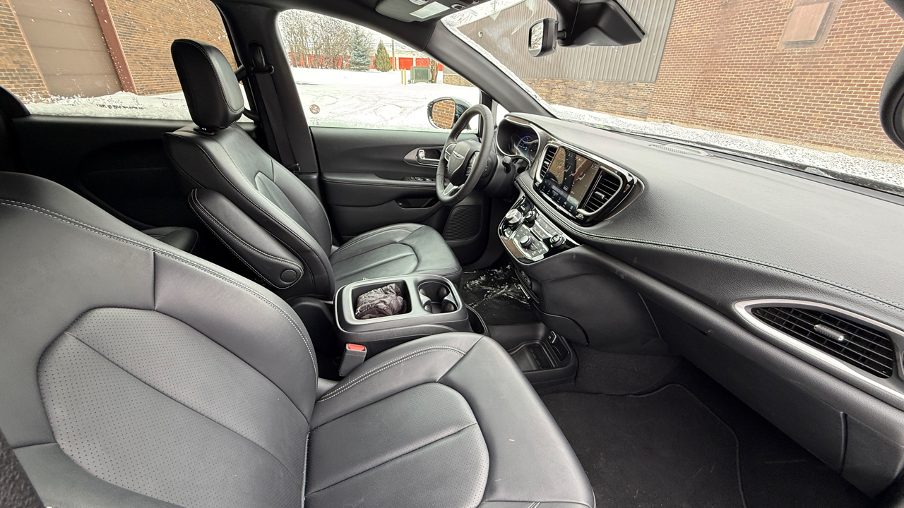 Chrysler Pacifica Hybrid Select 2025