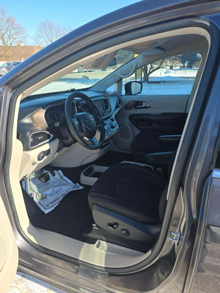 Chrysler Voyager L 2021