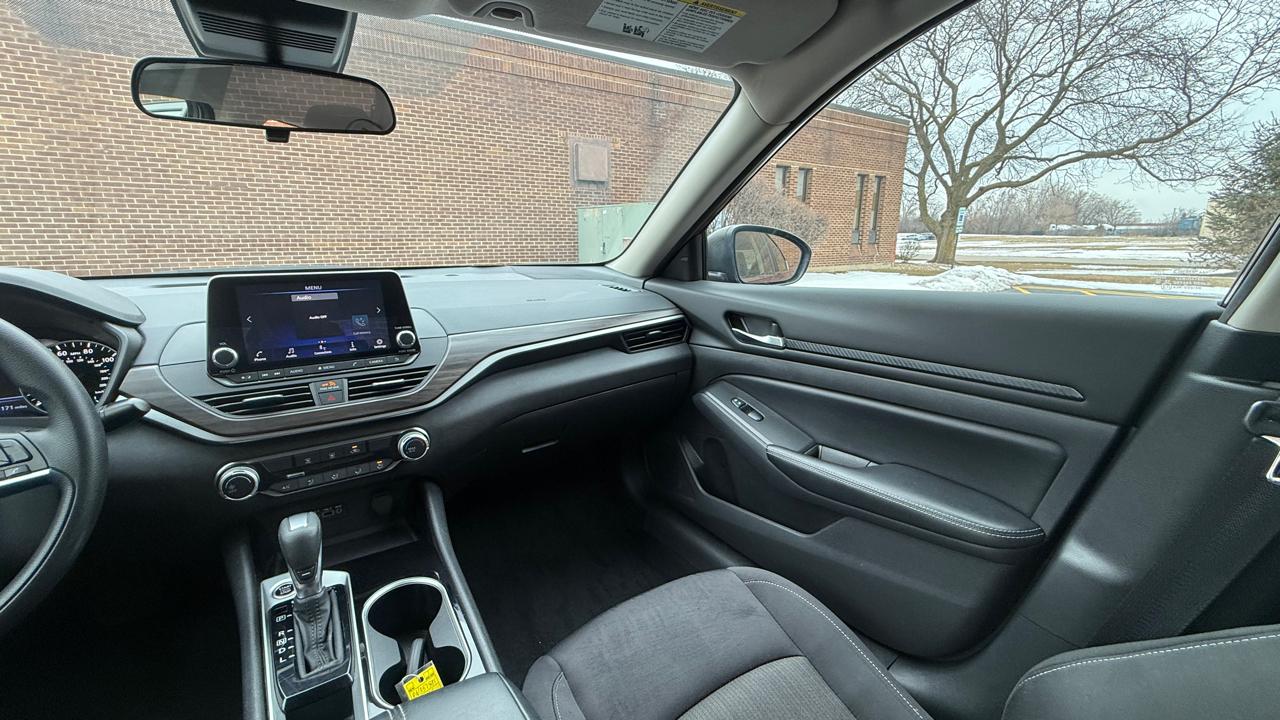 Nissan Altima 2.5 SV 2024