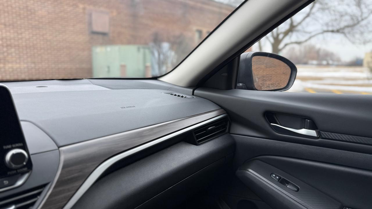 Nissan Altima 2.5 SV 2024