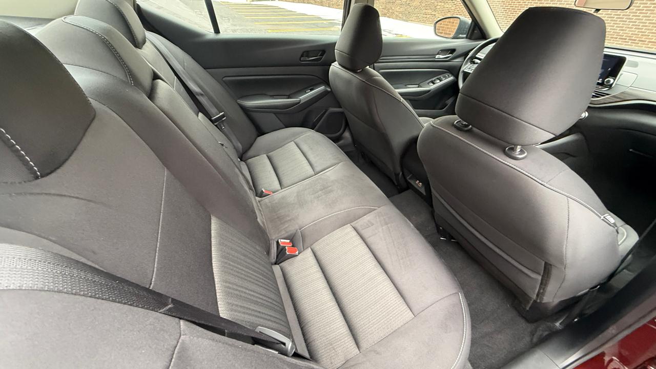 Nissan Altima 2.5 SV 2024