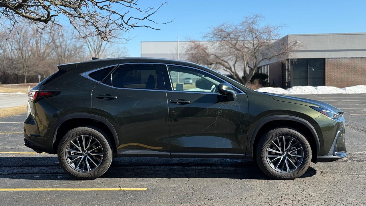 Lexus NX 350h Premium AWD 2025