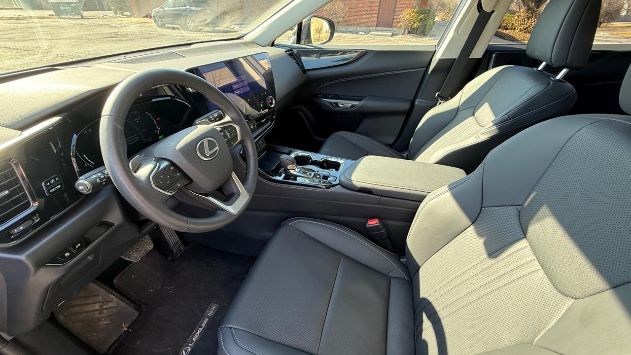 Lexus NX 350h Premium AWD 2025