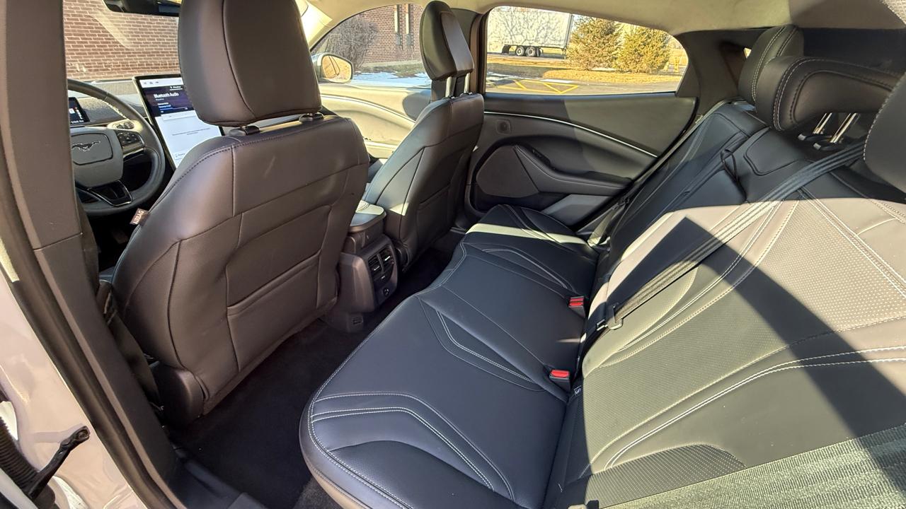 Ford Mustang Mach-E Premium AWD 2023