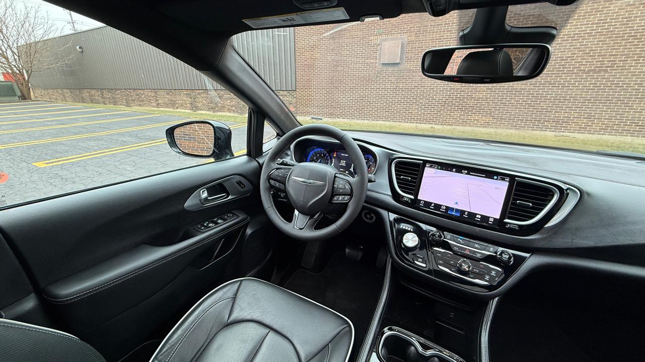 Chrysler Pacifica Limited 2026