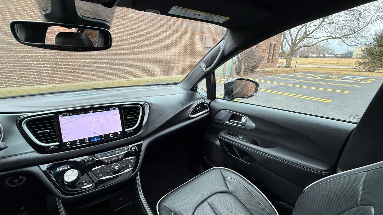 Chrysler Pacifica Limited 2026