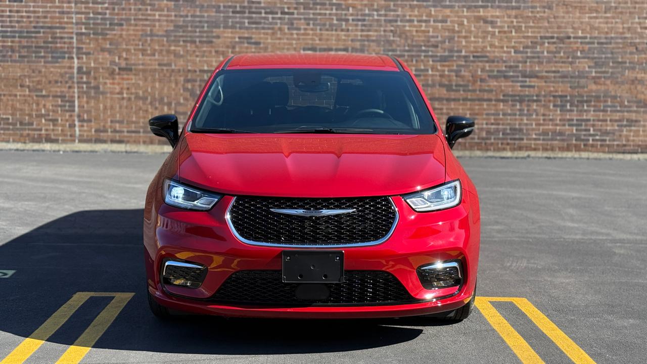 Chrysler Pacifica Select 2026