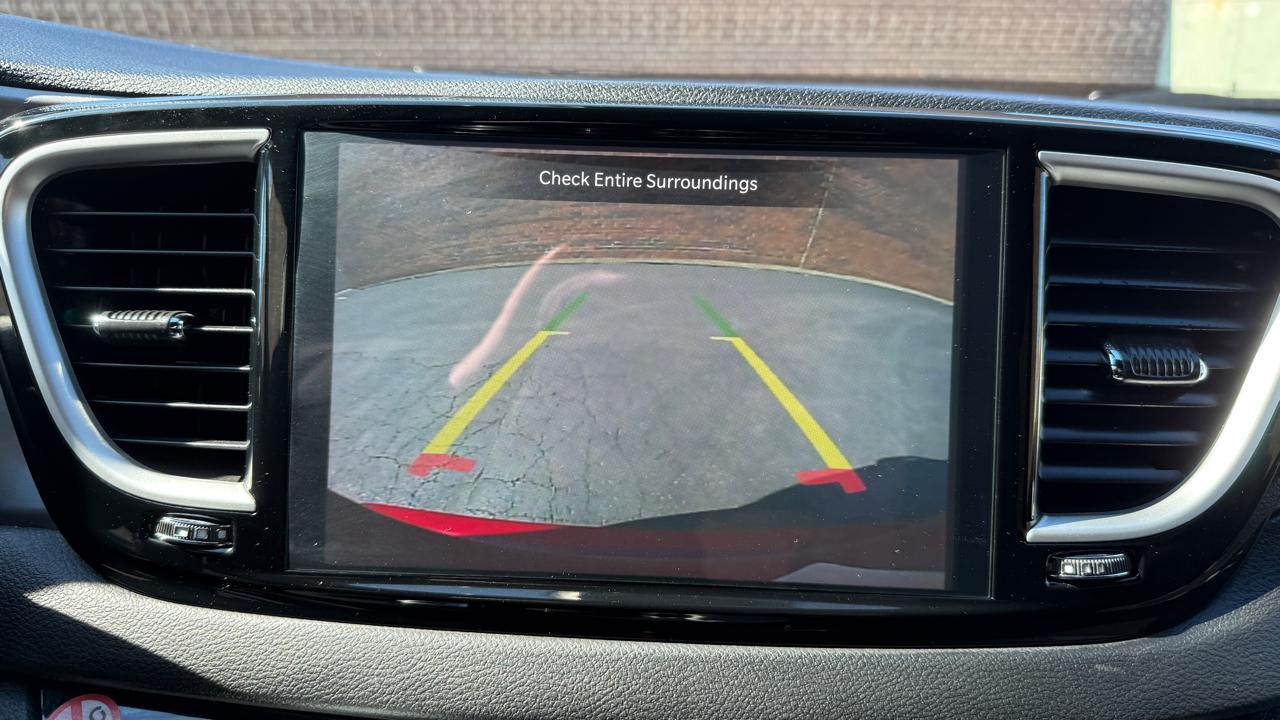 Chrysler Pacifica Select 2026