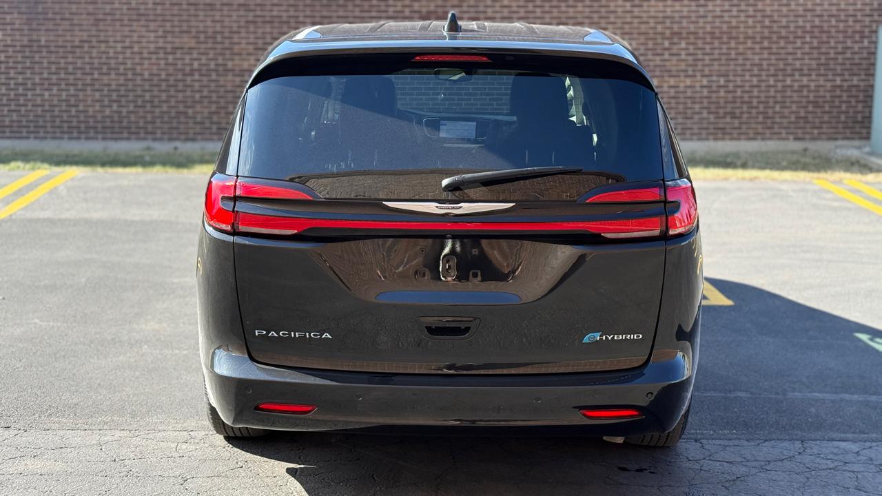 Chrysler Pacifica Hybrid Touring L 2023
