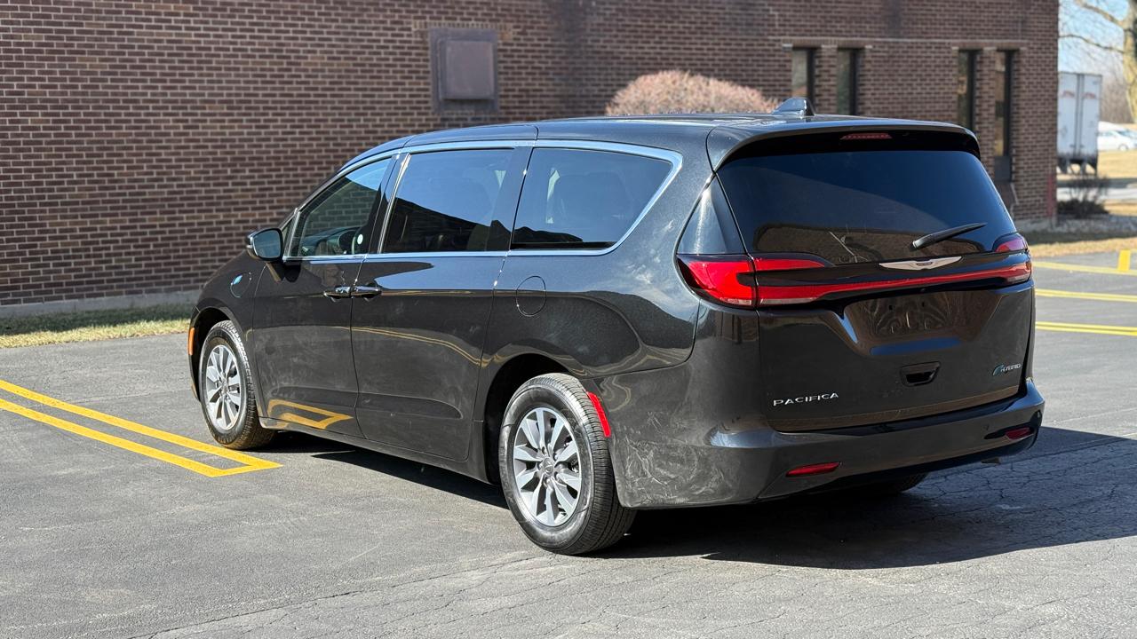 Chrysler Pacifica Hybrid Touring L 2023