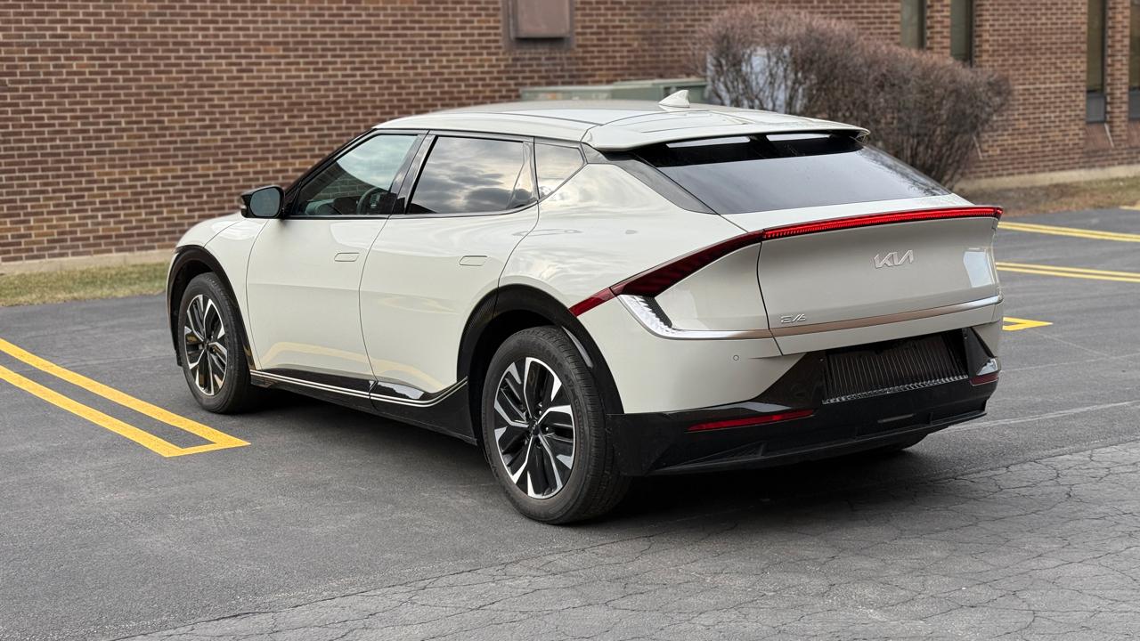 Kia EV6 Light 2024