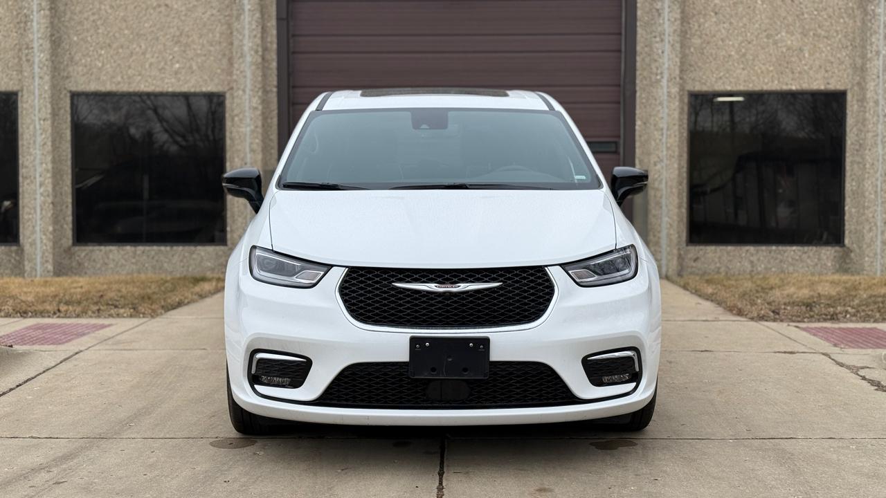 Chrysler Pacifica Limited 2026