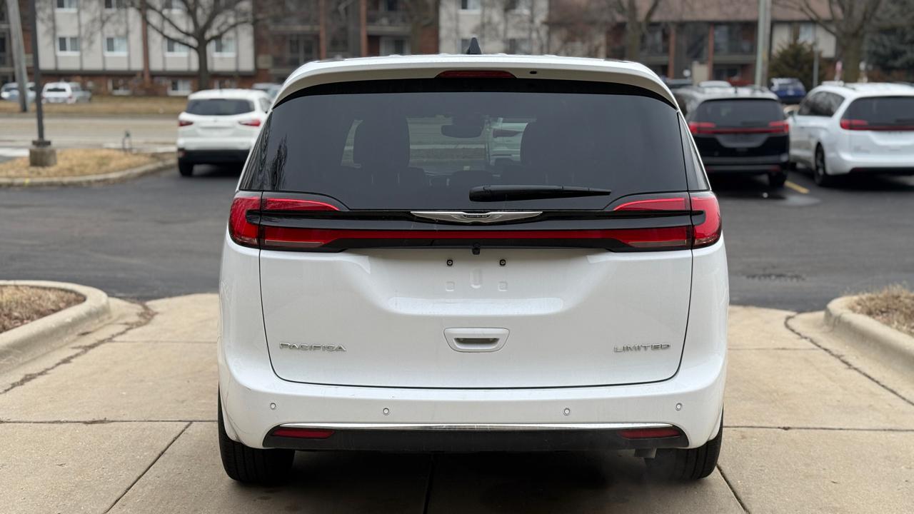 Chrysler Pacifica Limited 2026