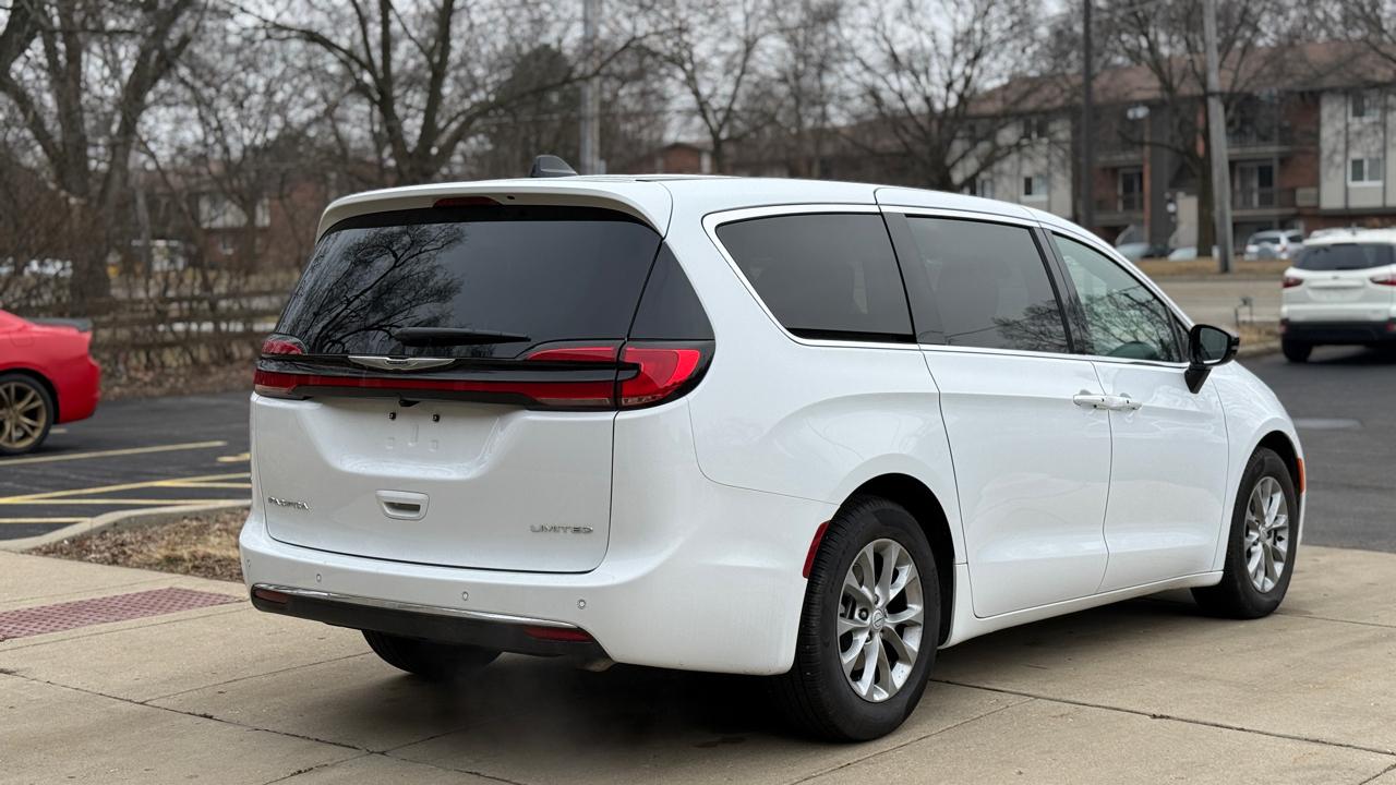Chrysler Pacifica Limited 2026