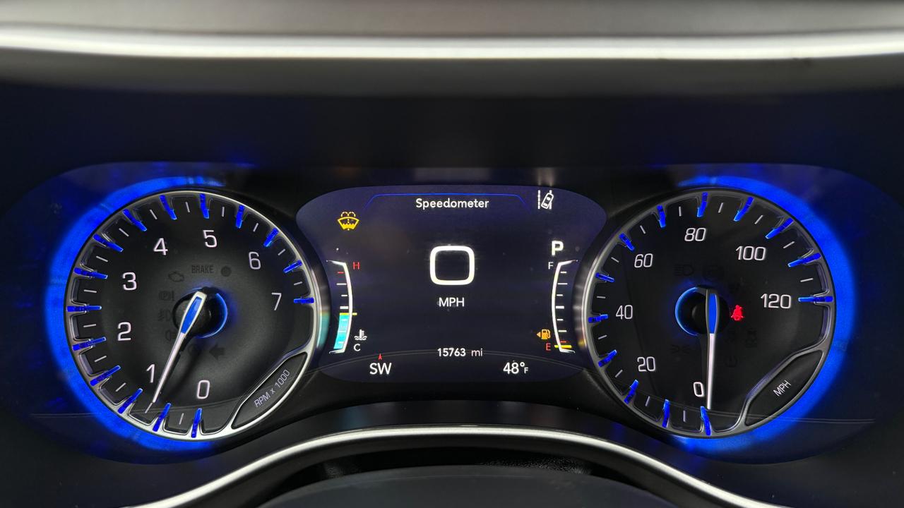 Chrysler Pacifica Select 2025