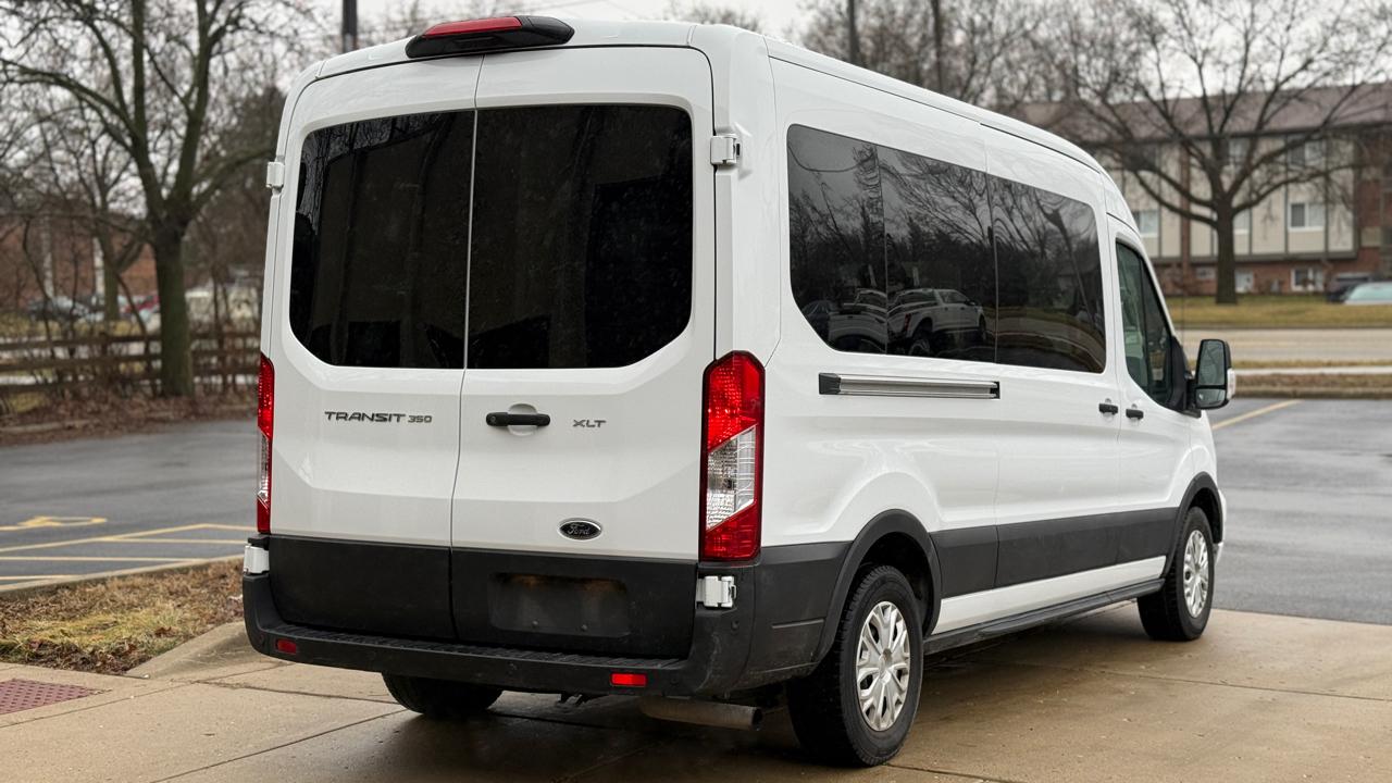 Ford Transit 350 Wagon Low Roof XLT w/Sliding Pass. 148-in. WB 2025