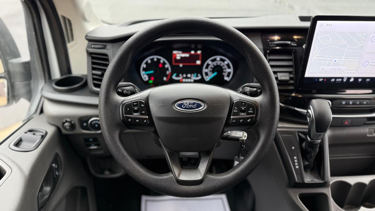 Ford Transit 350 Wagon Low Roof XLT w/Sliding Pass. 148-in. WB 2025