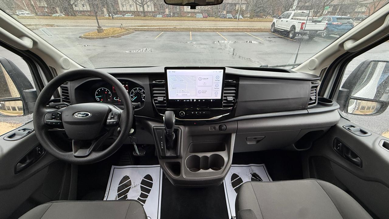 Ford Transit 350 Wagon Low Roof XLT w/Sliding Pass. 148-in. WB 2025