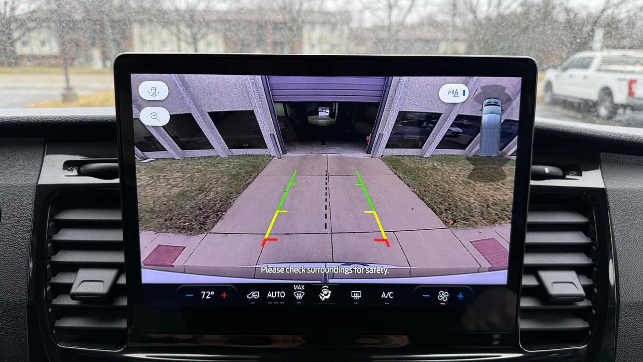 Ford Transit 350 Wagon Low Roof XLT w/Sliding Pass. 148-in. WB 2025