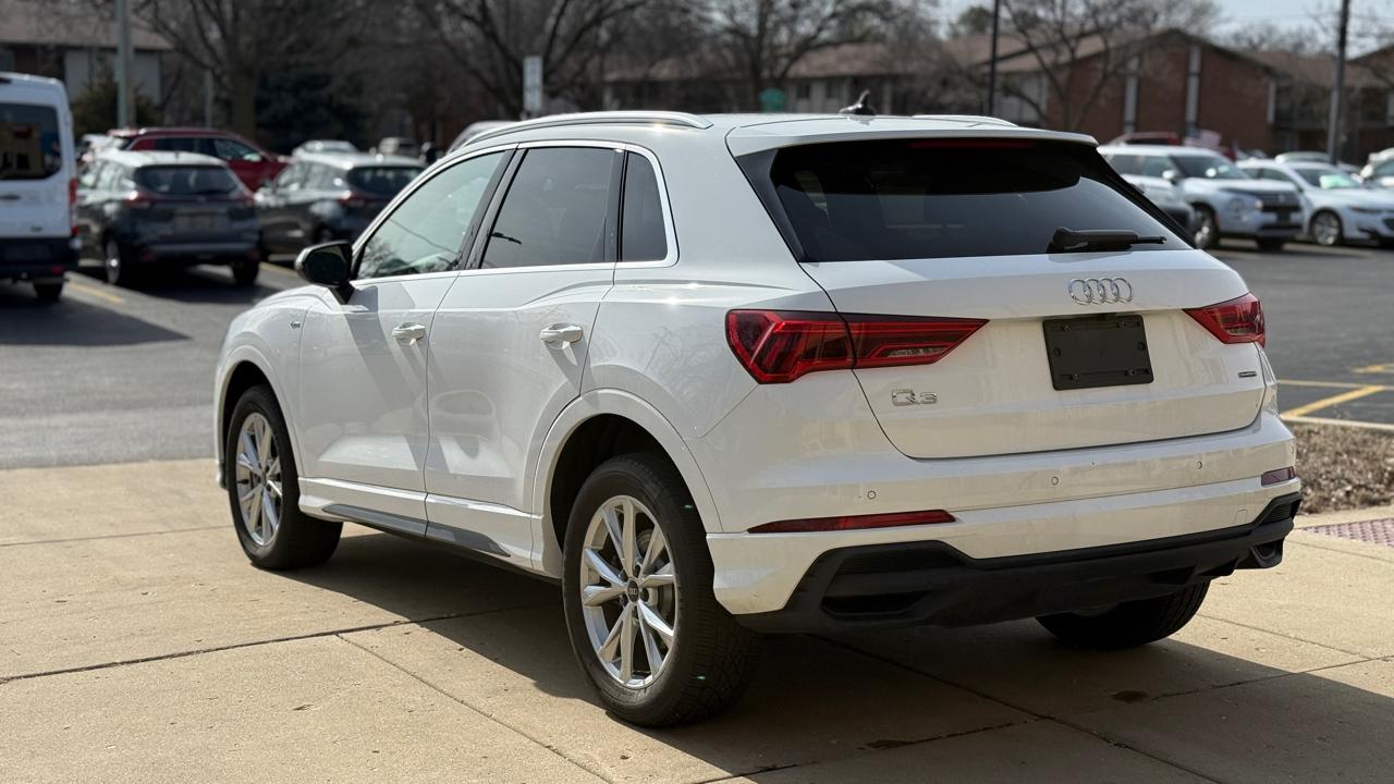 Audi Q3 S line Premium quattro 2024