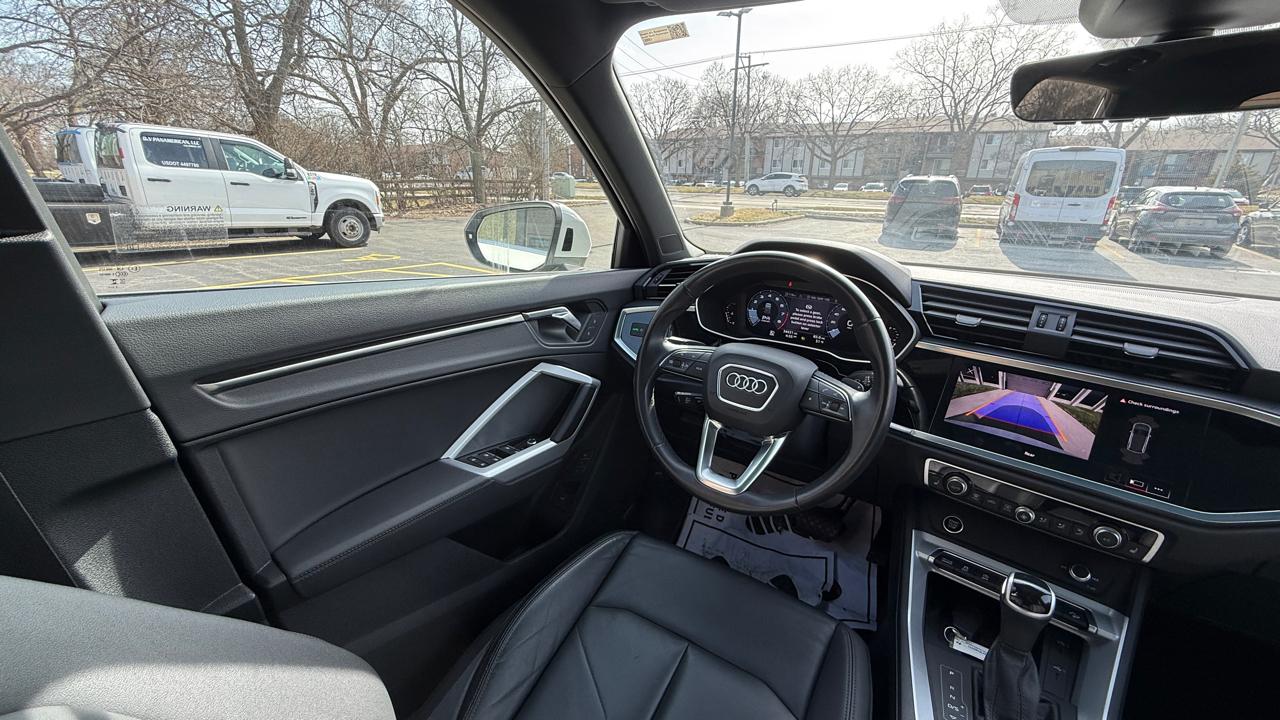 Audi Q3 S line Premium quattro 2024