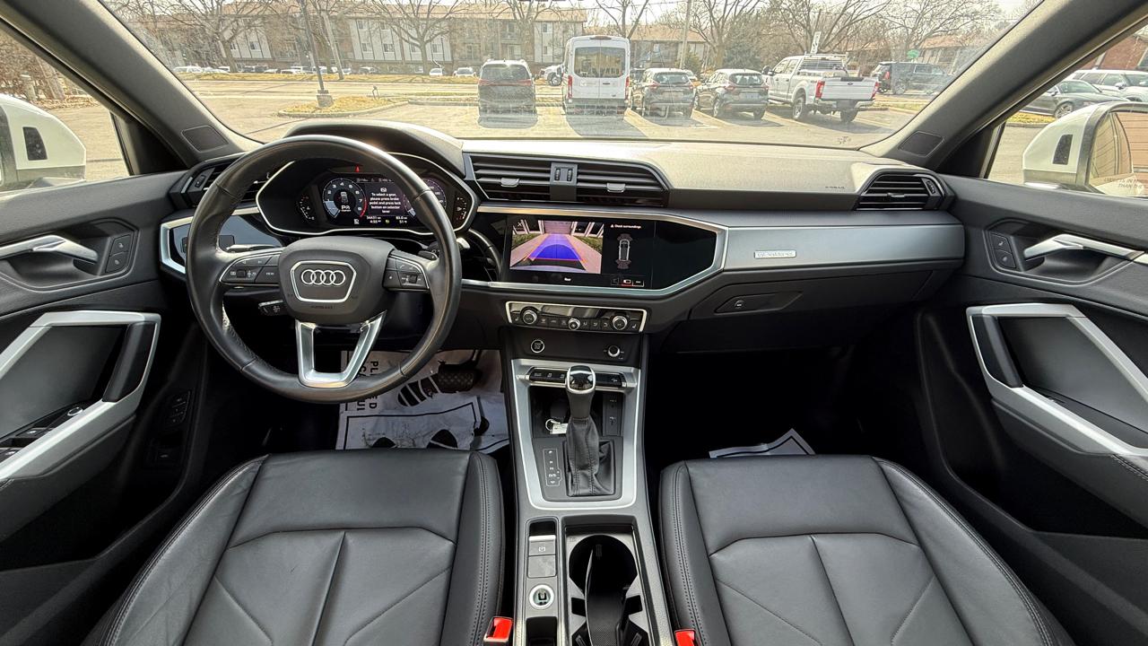 Audi Q3 S line Premium quattro 2024