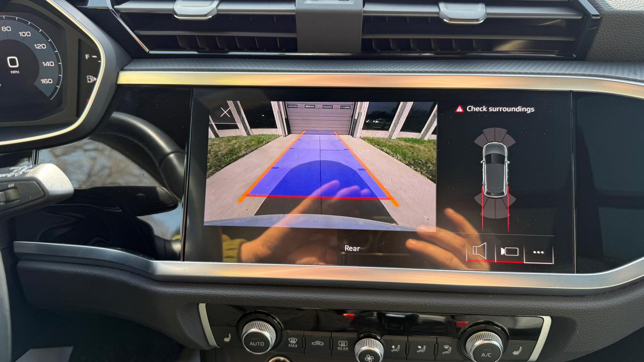 Audi Q3 S line Premium quattro 2024