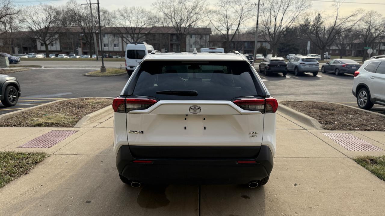 Toyota RAV4 XLE AWD 2025