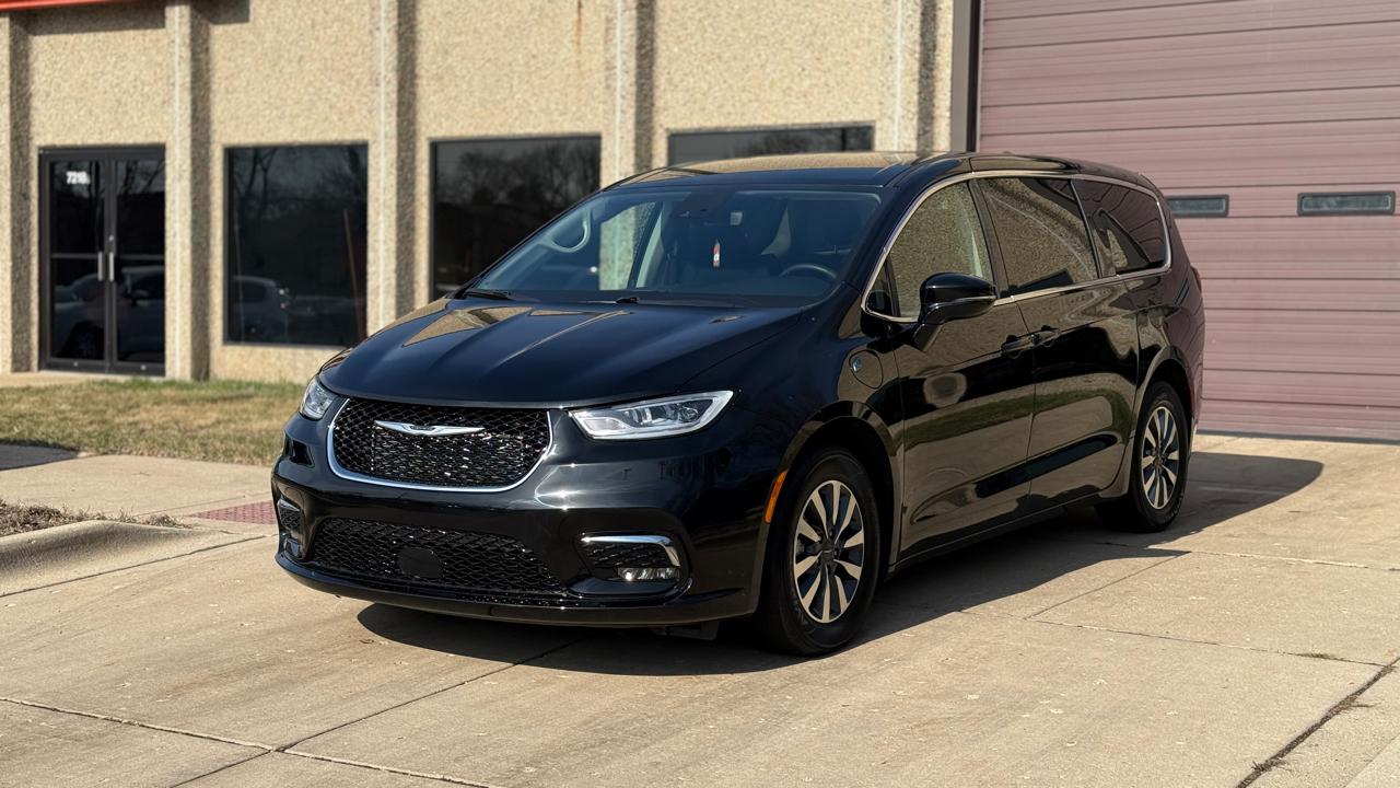 Chrysler Pacifica Hybrid Select 2024