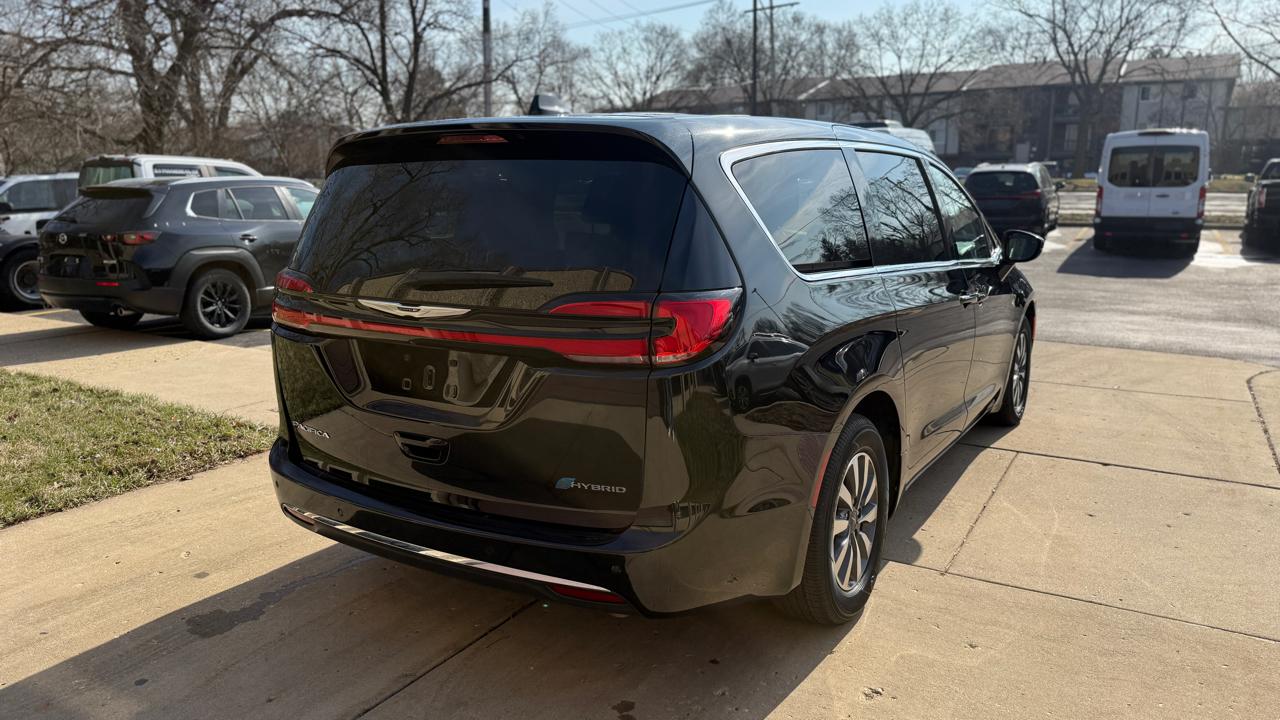 Chrysler Pacifica Hybrid Select 2024